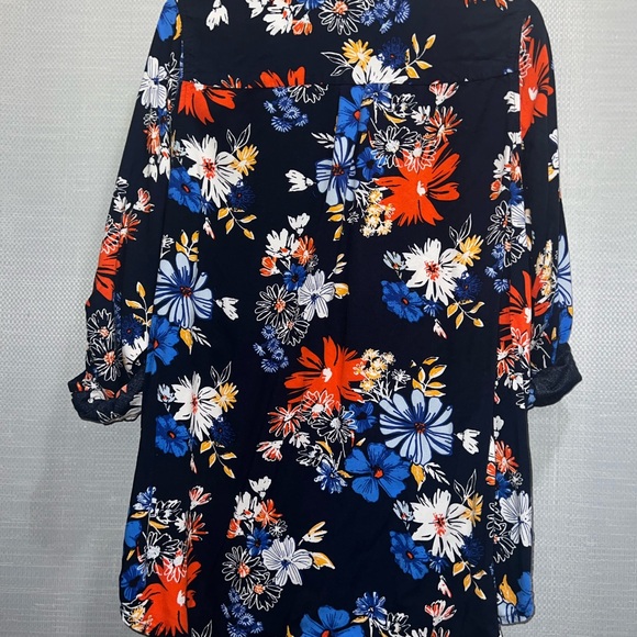 Floral Navy Button-Up Shirt - Picture 6 of 6